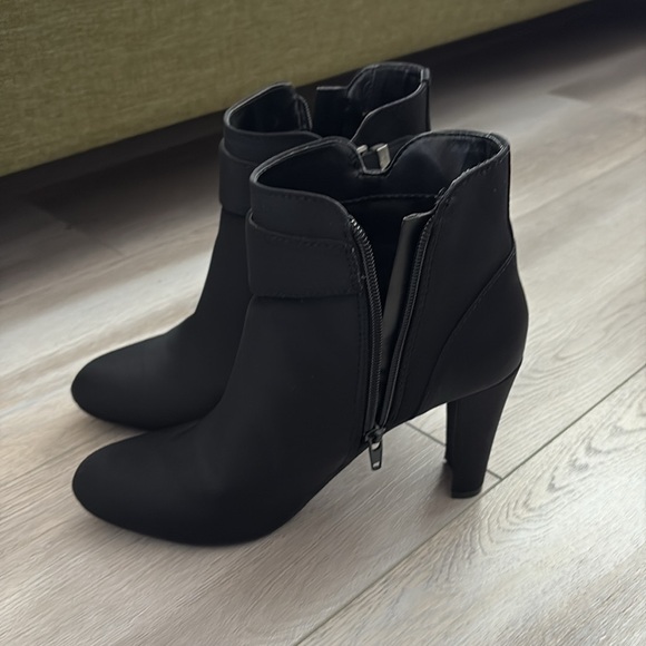 Unisa Black Heel Boots - Picture 2 of 8